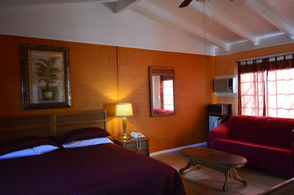 Circle C Lodge Twentynine Palms Exterior photo
