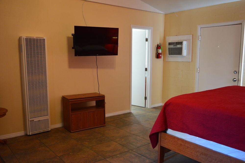 Circle C Lodge Twentynine Palms Exterior photo